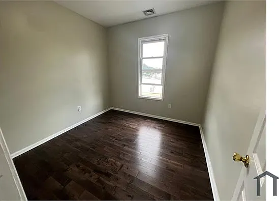 908 Bergen St #3 — Photo 3