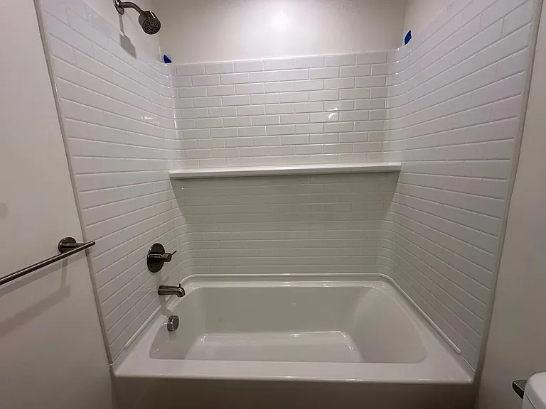 2539 S Cloverdale Ave #1 — Photo 9