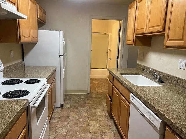 799 Lighthouse Avenue - Monterey — Photo 4