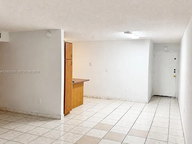 555 NE 123rd St #215-D — Photo 2