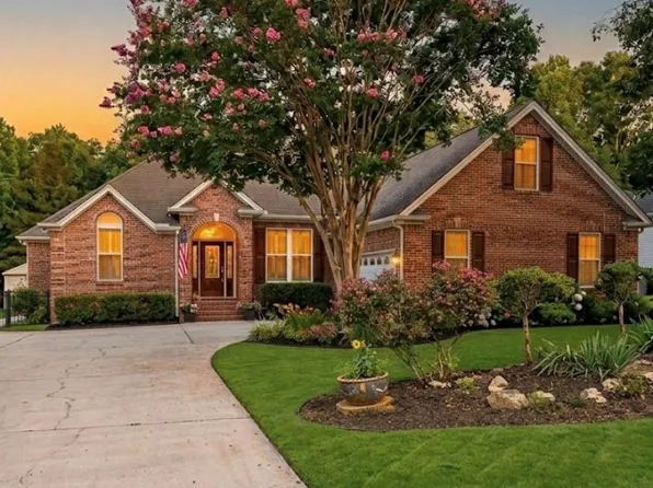 2330 Shannon Dr, Belmont, NC 28012