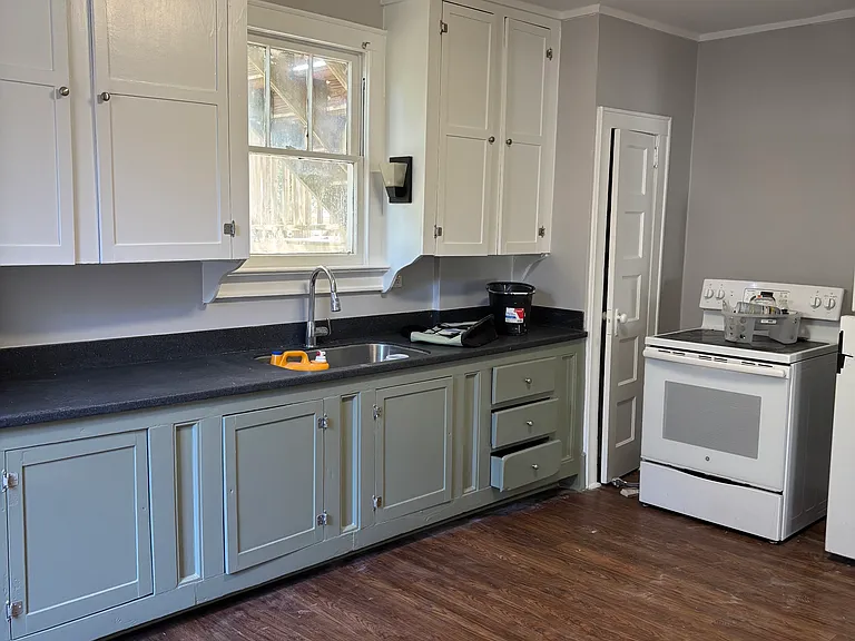 1131 Woodrow St — Photo 12