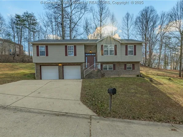 149 Summit Ridge Rd, Hurricane, WV 25526