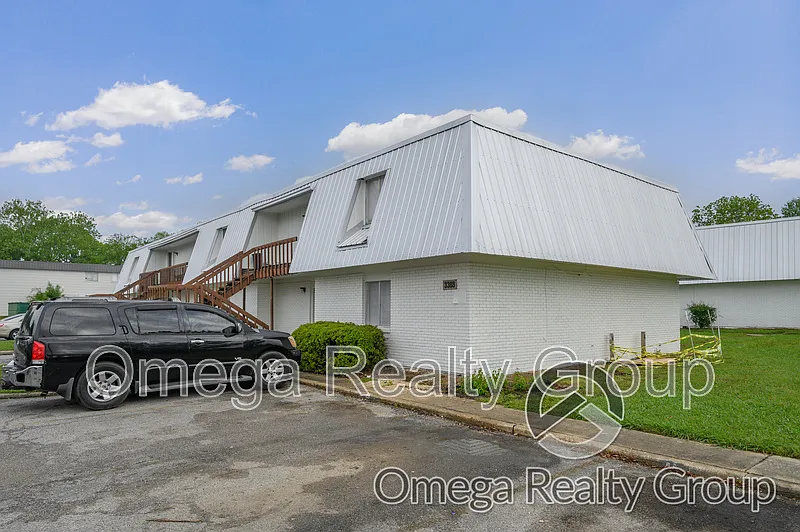 Camelot Apartments