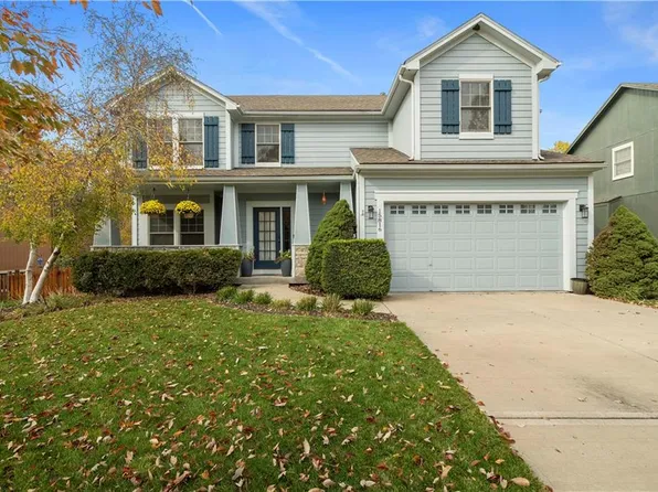 15816 S Widmer St, Olathe, KS 66062