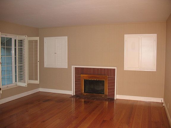 4th image of 3431 Saint Mathews Dr