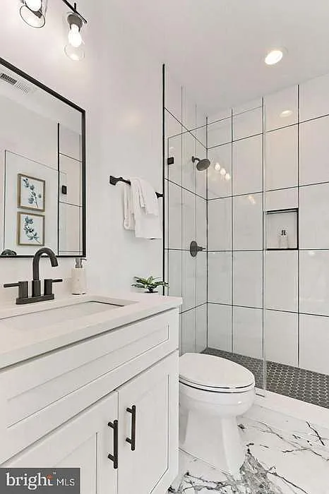 1313 Orren Street Northeast - 3 — Photo 3