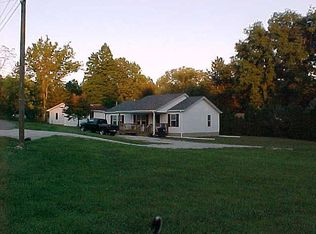 2917 Eastport Rd SE, Dennison, OH 44621