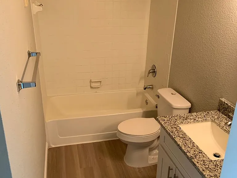 3716 Idlebrook Cir #206 — Photo 7