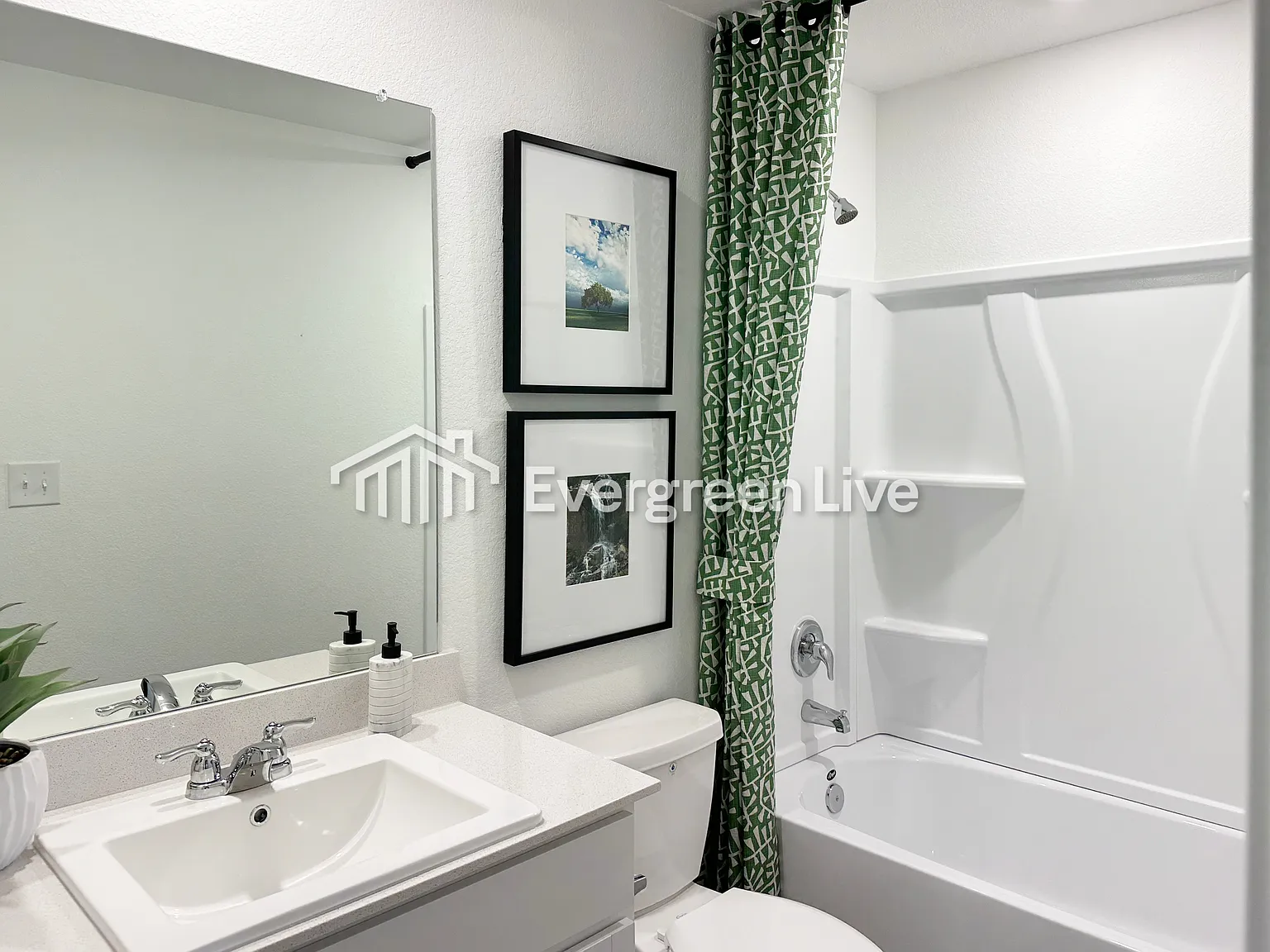 4 bed, 2.5 bath, 1891 sqft, $1,610 — Photo 2