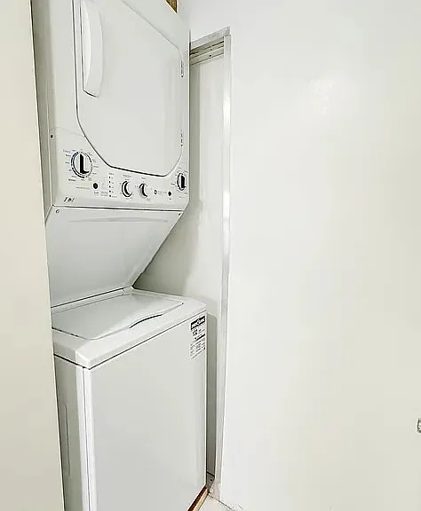 34 E 20th St #5 — Photo 8