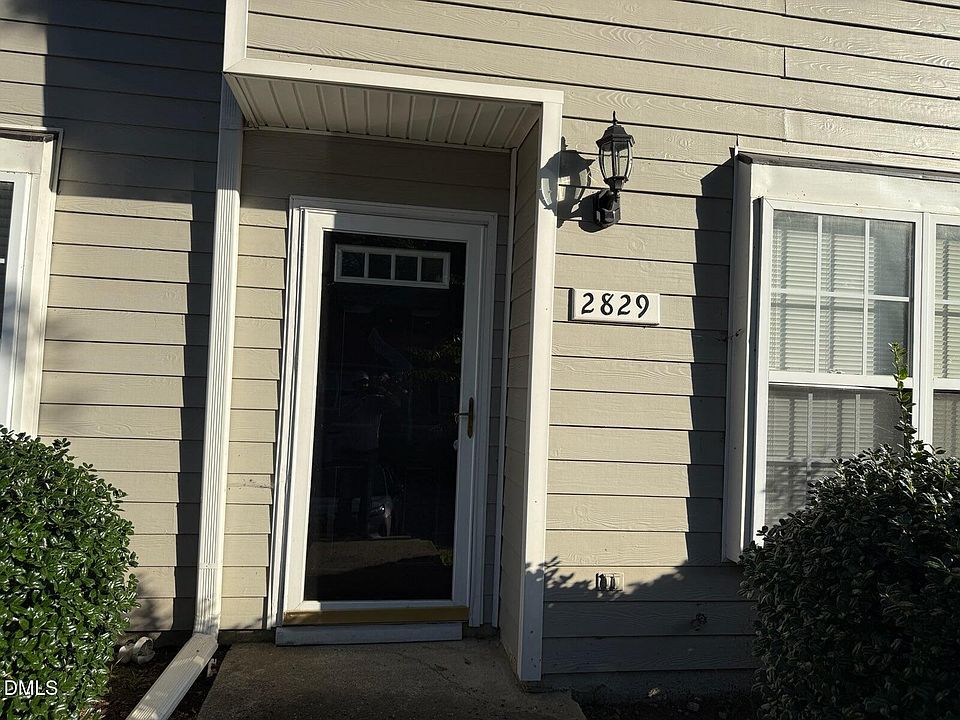 1st image of 2829 Crestscene Trl
