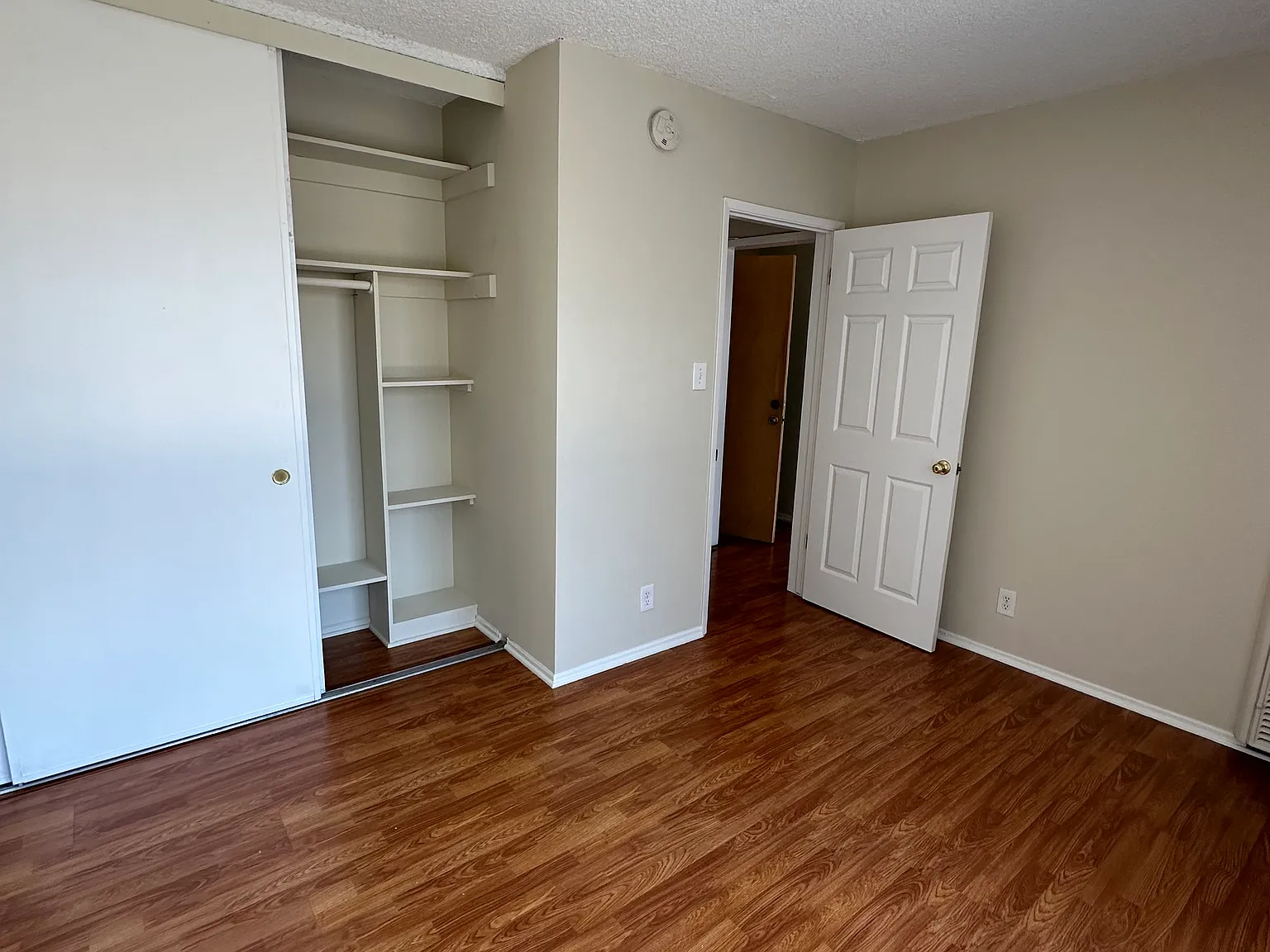 1156 N Cahuenga Blvd — Photo 3