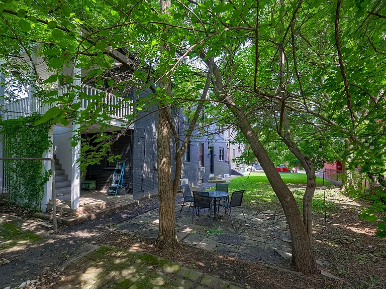 240 E Frederick St #2 — Photo 31
