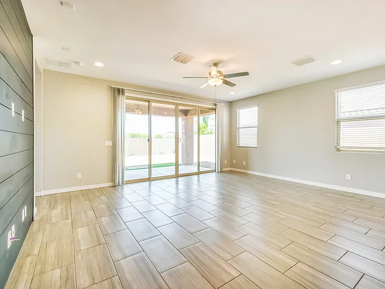 21059 E Estrella Rd — Photo 4
