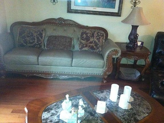 4th image of 7949 Carlisle Dr
