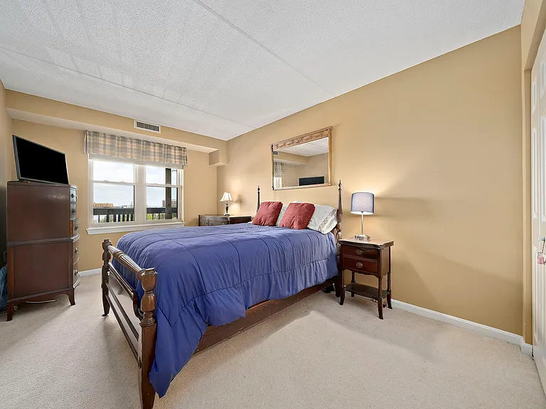 155 George Washington Blvd #306 — Photo 24