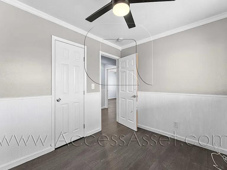 (*) Davis 402 — Photo 13