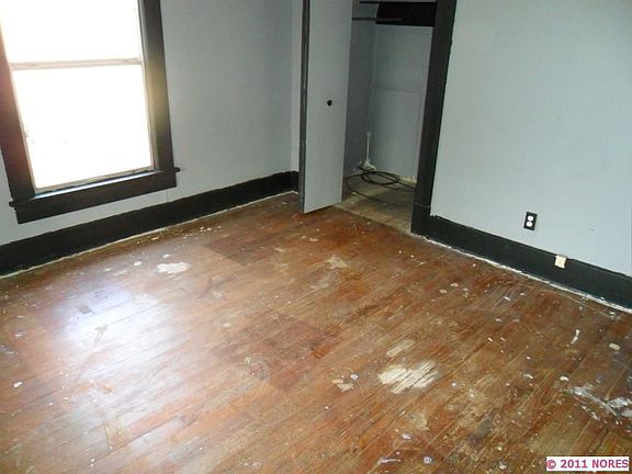 5th image of 521 E 5th Ave