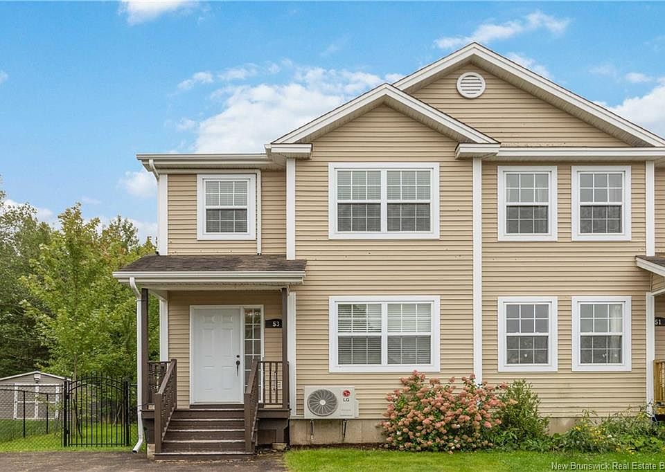 1st image of 53 Erables St