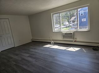 18891 Detroit Ext, Lakewood, OH 44107