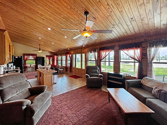 4th image of 8022 Bartow Saunders Cir
