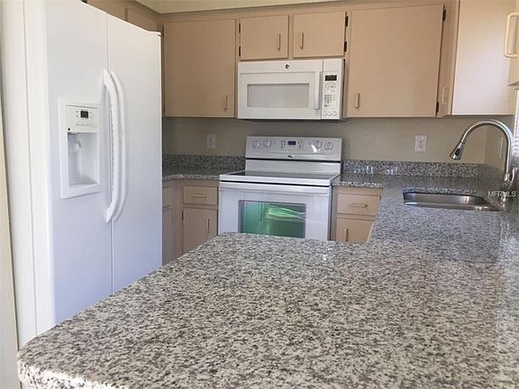 4th image of 1100 Lowry Ave Unit 67