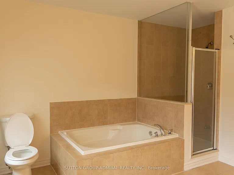 29 Wendelyn Dr #MAIN 2ND FLOOR — Photo 30