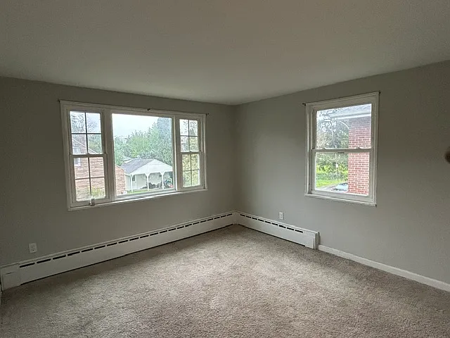 2 bed, 700 sqft, $1,195 — Photo 2