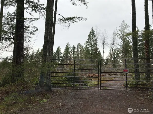 219 Cornwall Road NW, Lakebay, WA 98349
