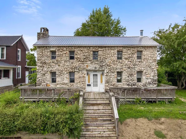 232 Mount Auburn St, Dunkirk, IN 47336