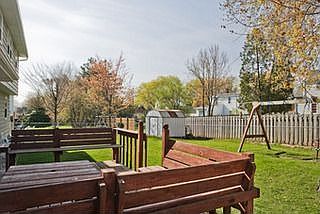 2nd image of 210 Graass St