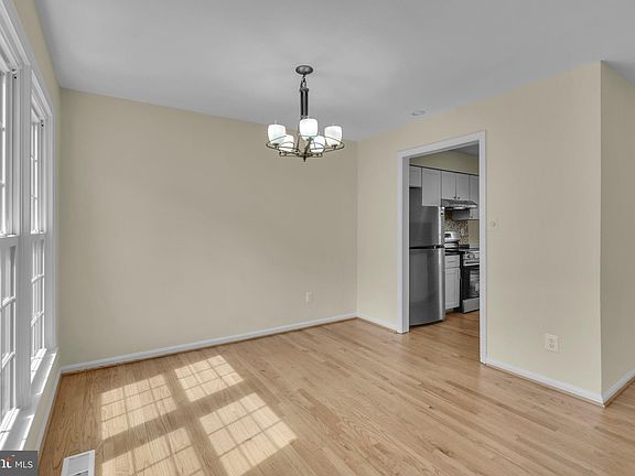 4th image of 9619 Scotch Haven Dr