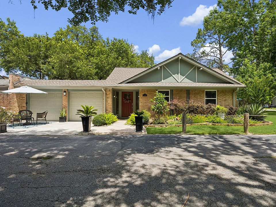 1st image of 2102 Casa Rio Cir