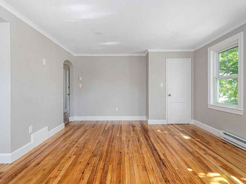 1st image of 25 Paragon Rd #1