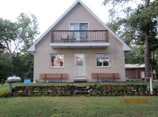 15421 295th St, Hedrick, IA 52563