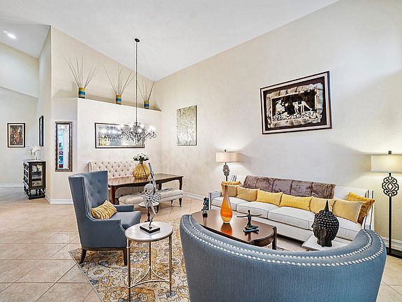 008-155BellezzaTer-RoyalPalmBeach-FL-sma