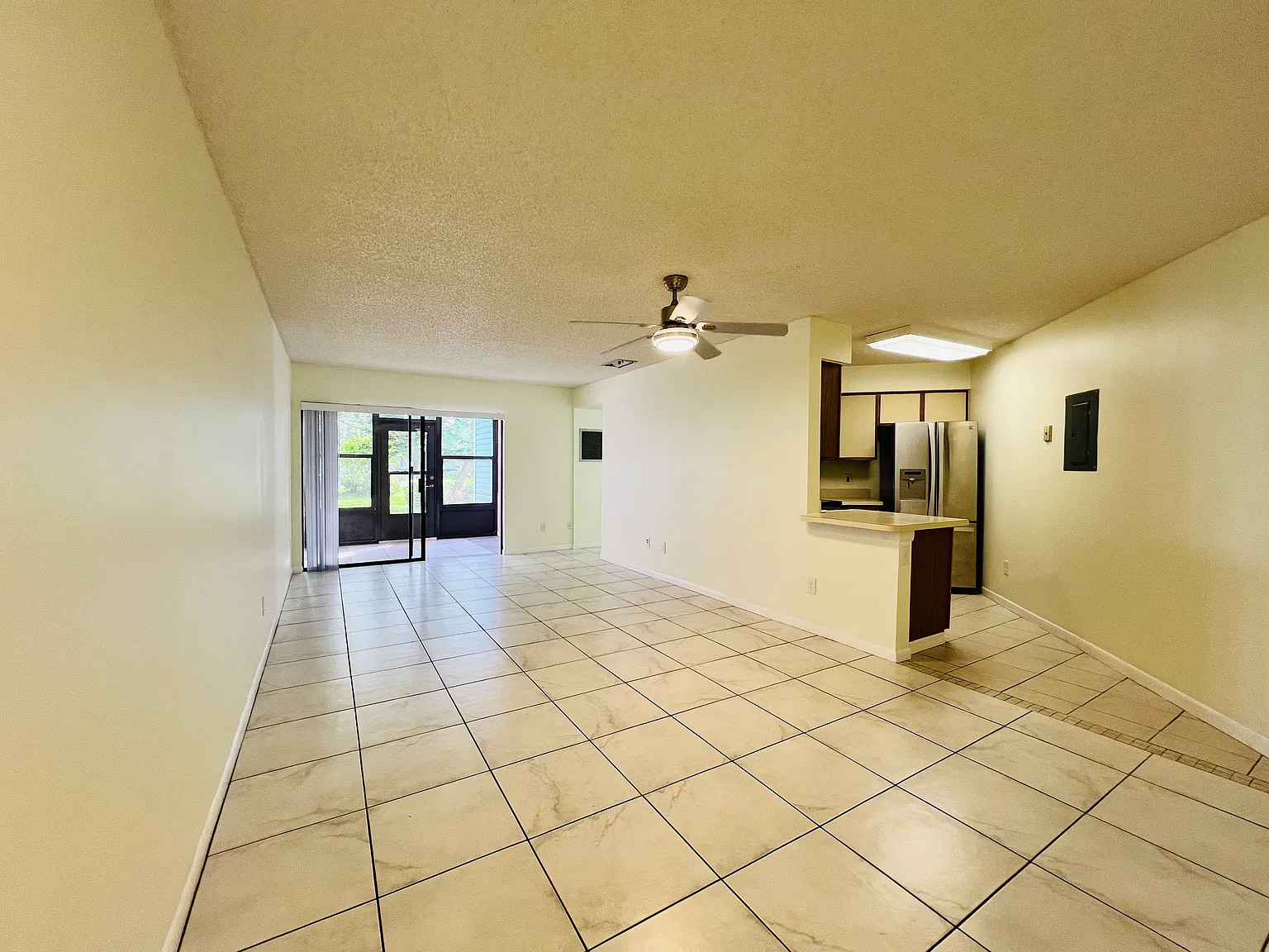 2 bed, 820 sqft, $1,625 — Photo 4