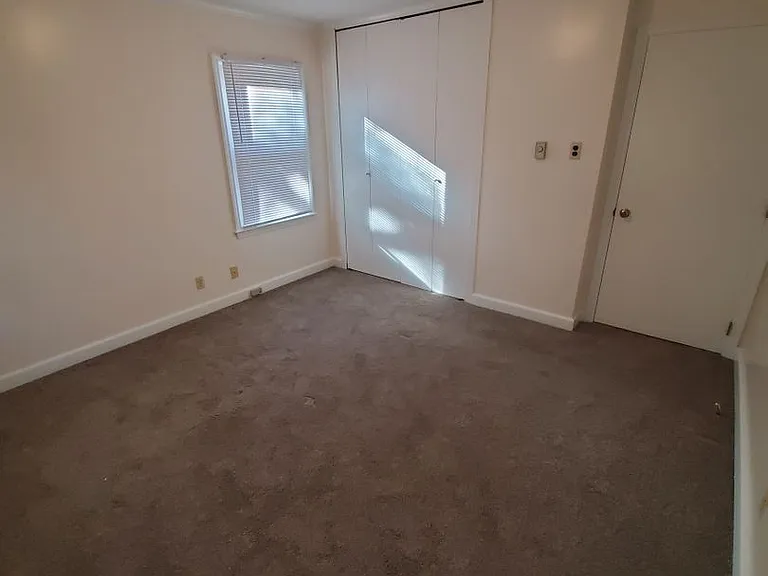 6051 Satterwhite — Photo 3
