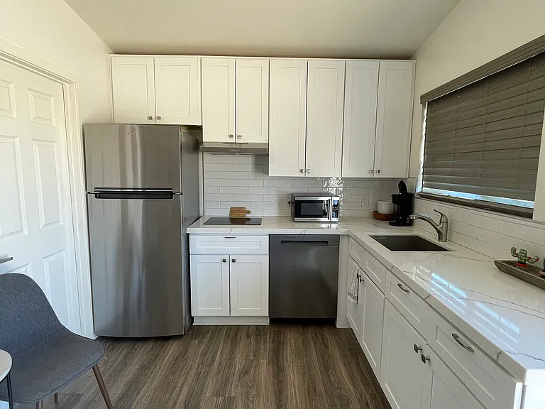 4884 Avenida Del Sol #2 — Photo 3
