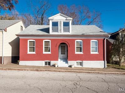 312 S Jackson St, Belleville, IL, 62220