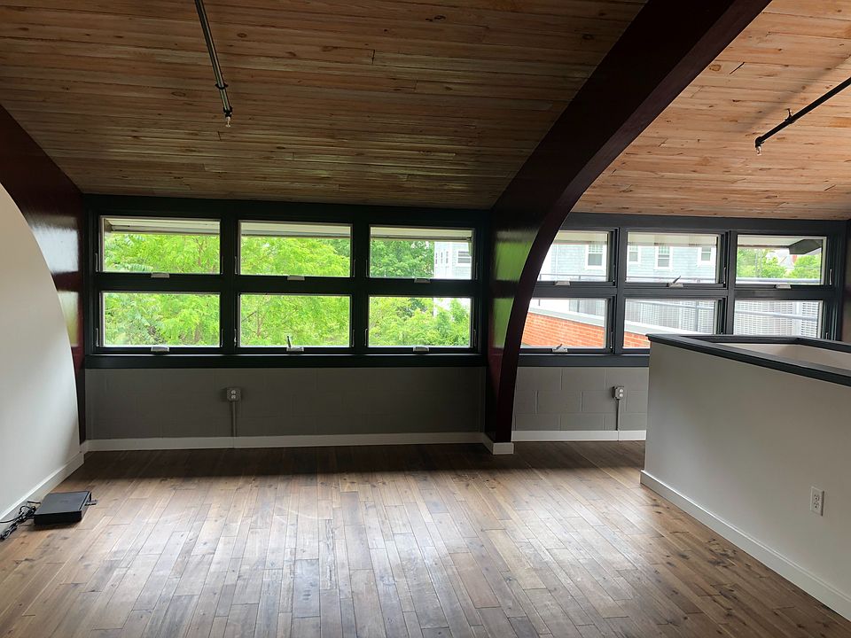 1st image of 2001 Rivermont Ave #107