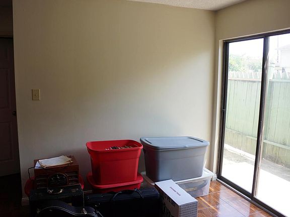 Living Room/Backdoor