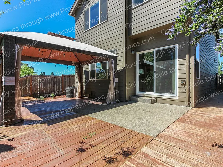 6300 SE Imagine Way — Photo 30