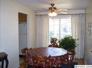 1332 Astor Ct, Woodburn, OR 97071