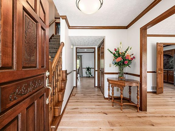 3rd image of 8867 Belisle Ct