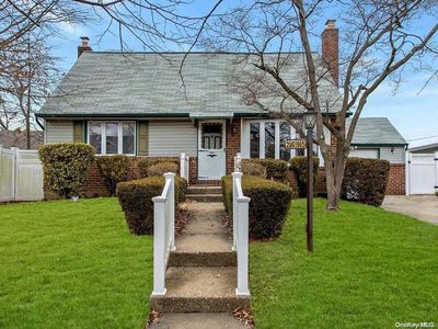 2695 Rowehl Drive, East Meadow, NY, 11554