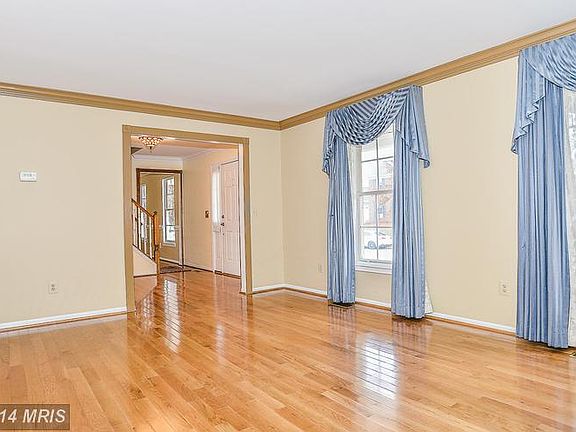 5th image of 43888 Stronghold Ct