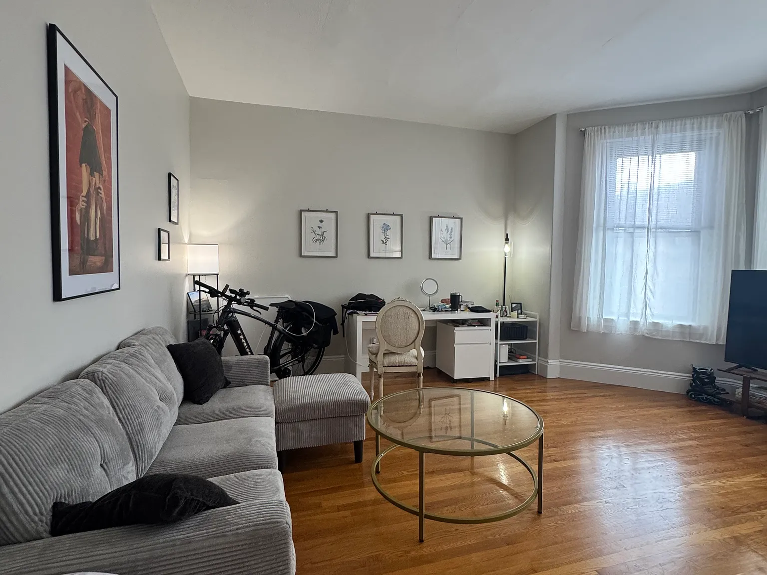 1 bed, 700 sqft, $2,700 — Photo 1