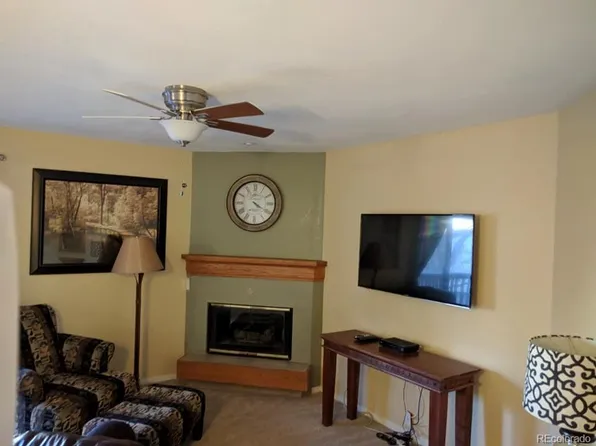 6380 S Boston St Unit 201, Englewood, CO 80111